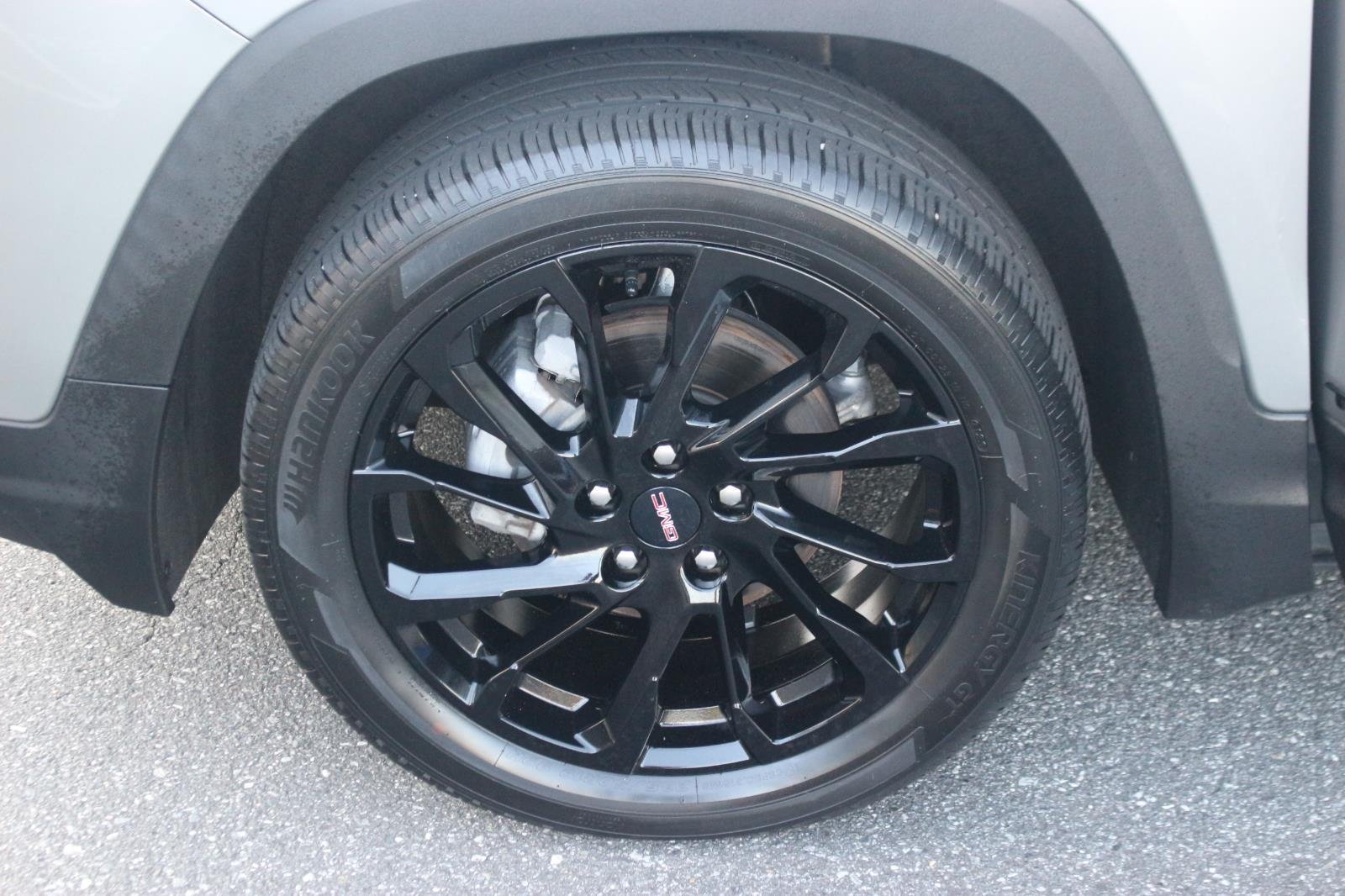 Used 2023 Sterling Metallic GMC SLE image 37