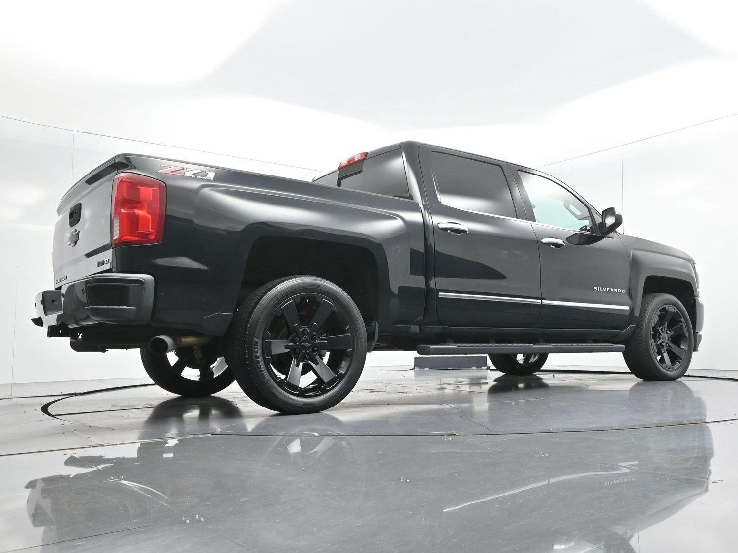 Used 2018 BLACK Chevrolet LTZ image 52