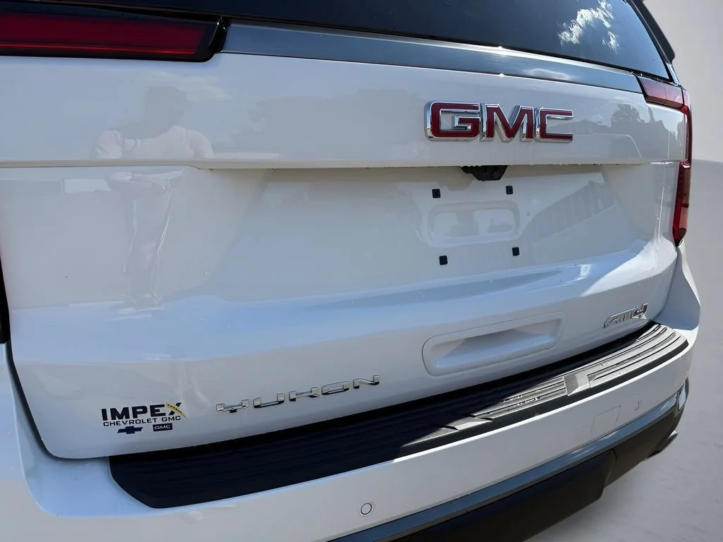 New 2026 Summit White GMC AT4 image 37