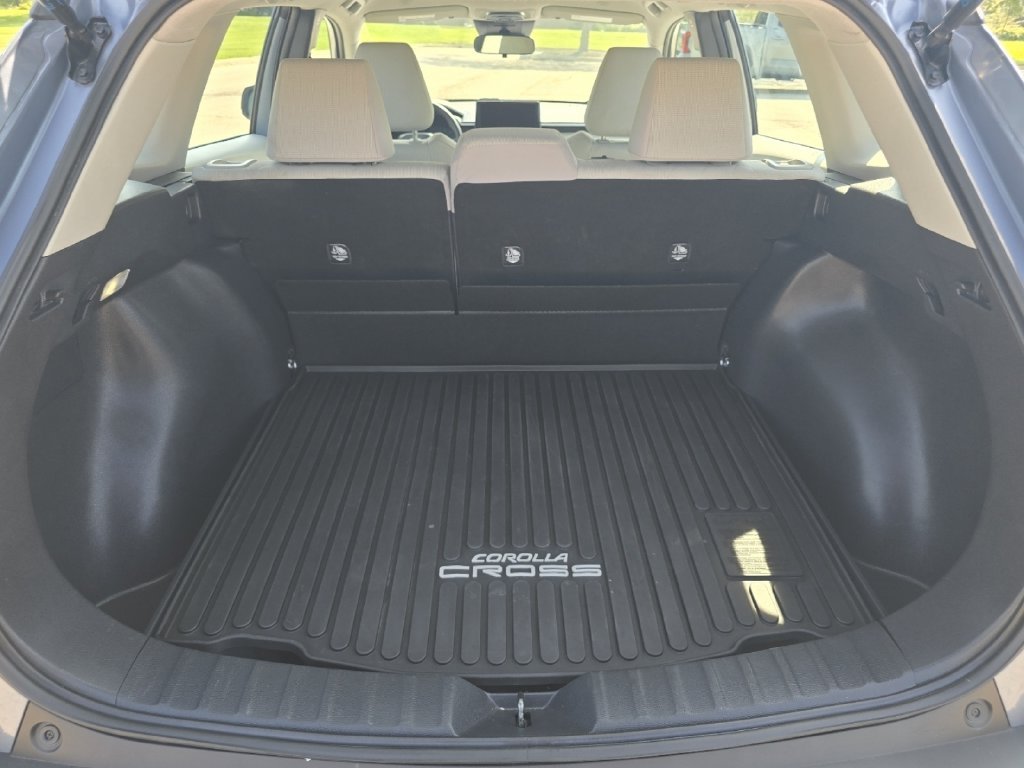 Certified Used 2024  Toyota L image 17