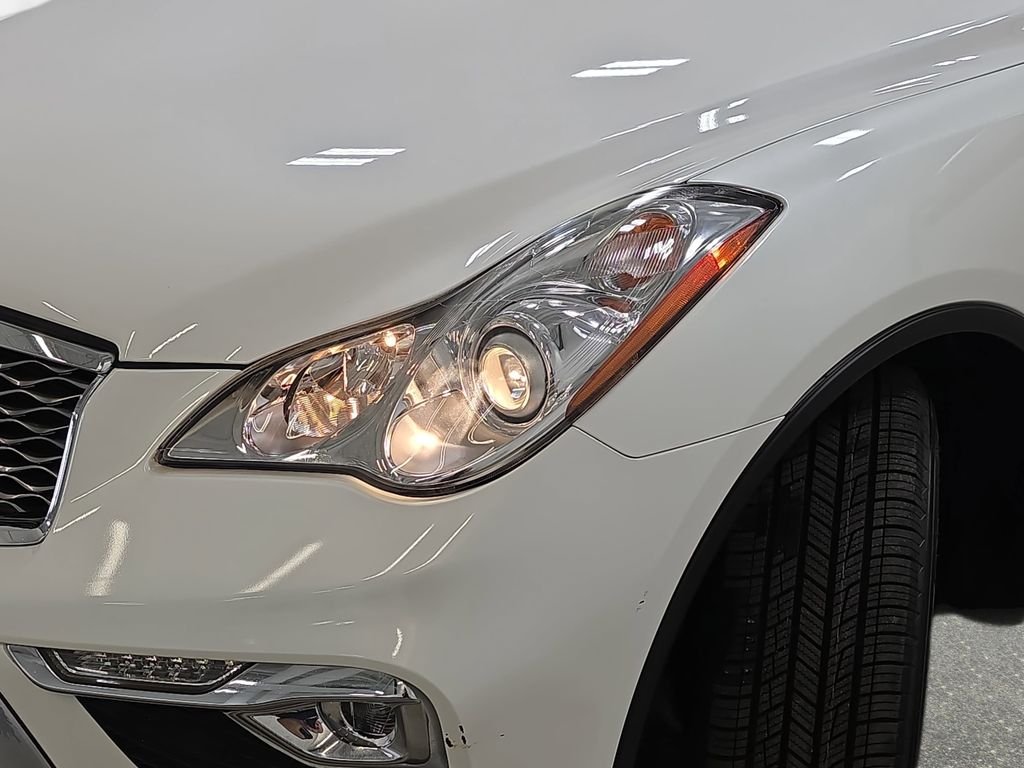 Used 2016 Majestic INFINITI Base image 31