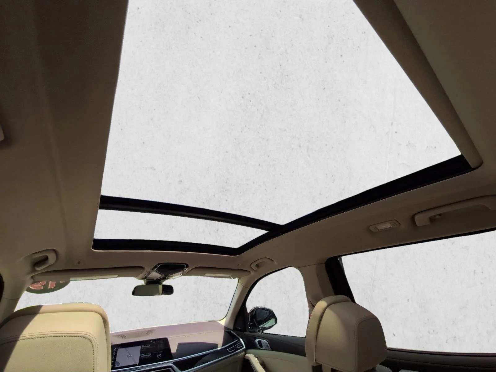 Used 2019 Mineral White Metallic BMW xDrive40i image 19