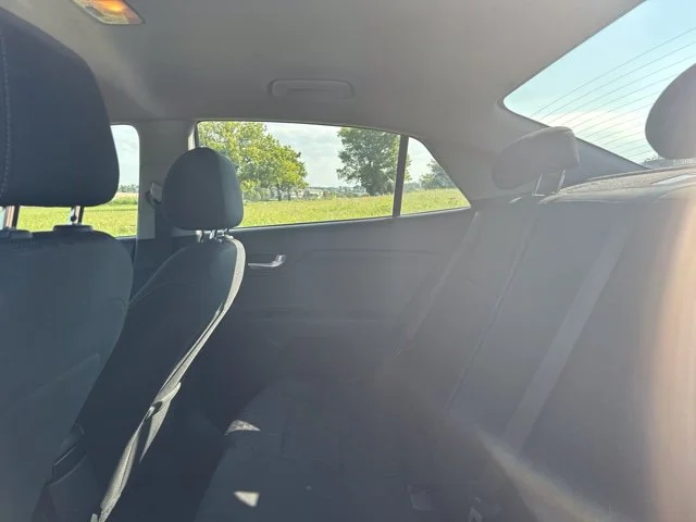 Used 2022 Black Kia S image 16