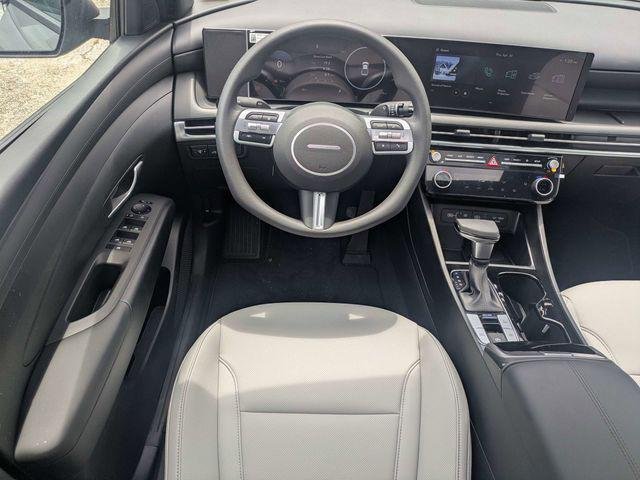New 2026 Gray Hyundai SEL Activity FWD image 16