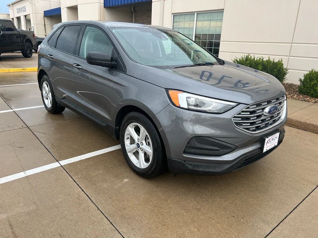 Used 2022 Ford Edge SE with VIN 2FMPK4G99NBA62518 for sale in Pella, IA