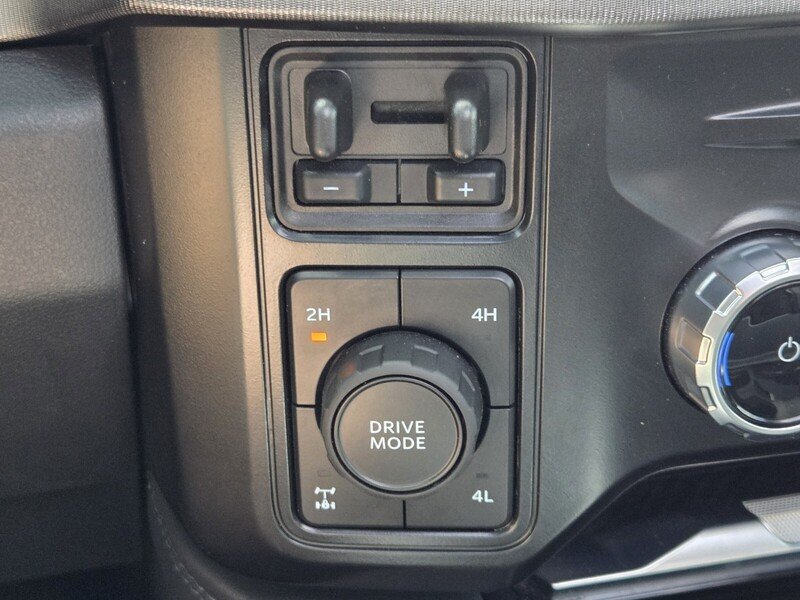 Used 2025 Blue Metallic FORD PLATINUM 4WD CREW CAB 6.75