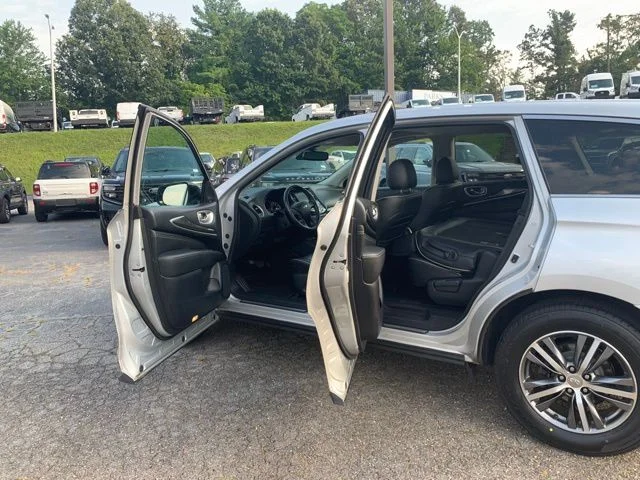 Used 2020 Silver INFINITI PURE image 18