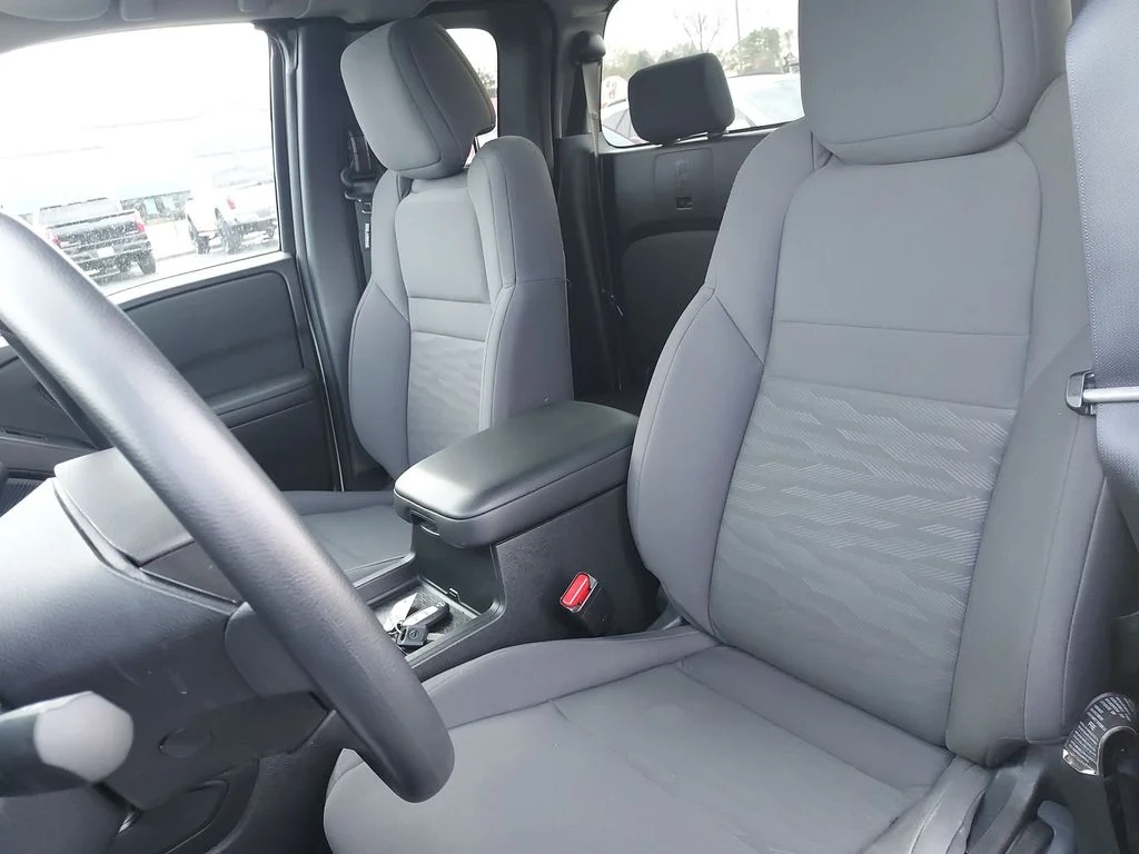 Used 2024 White Nissan S image 19