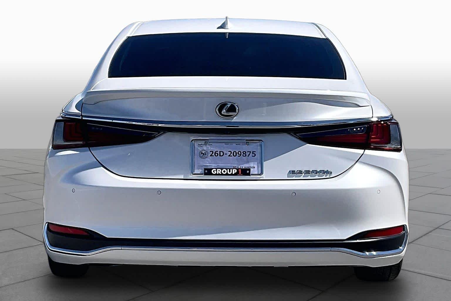 Used 2024 Eminent White Pearl Lexus Luxury image 5