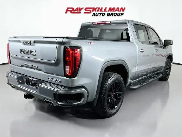 Used 2024 Silver GMC Elevation image 7