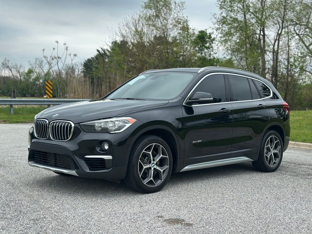 Used 2018 Black Sapphire Metallic BMW xDrive28i image 5