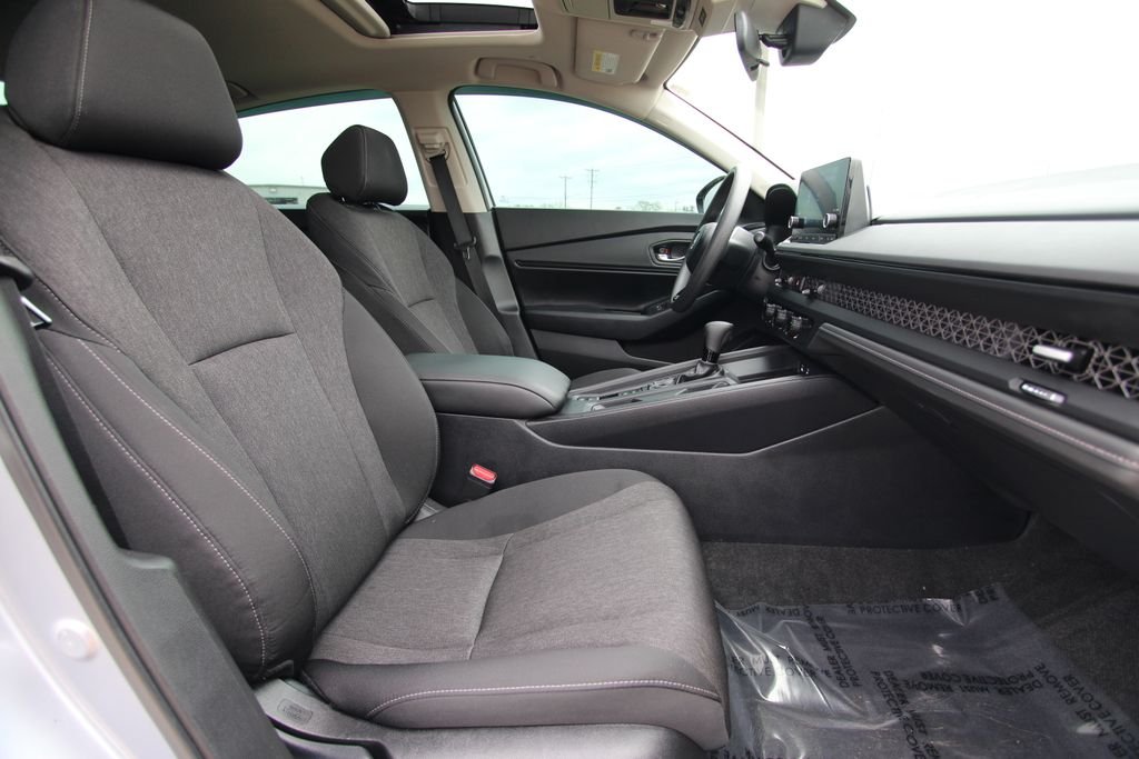 Used 2024 Silver Honda EX image 8