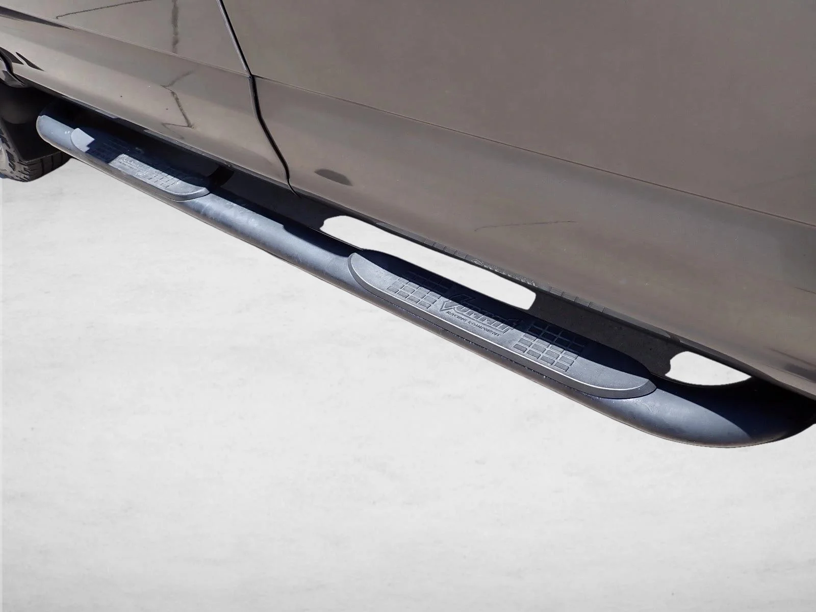 Used 2017 Magnetic Metallic Ford XLT image 8