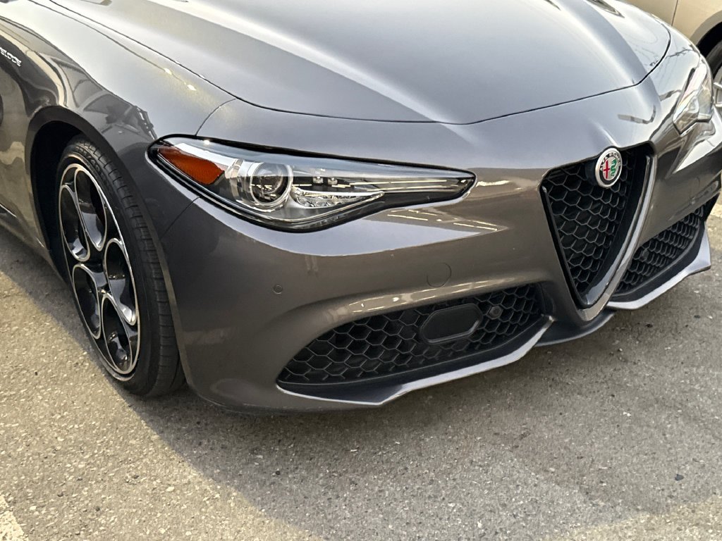 Used 2022 Gray Alfa Romeo Veloce image 6