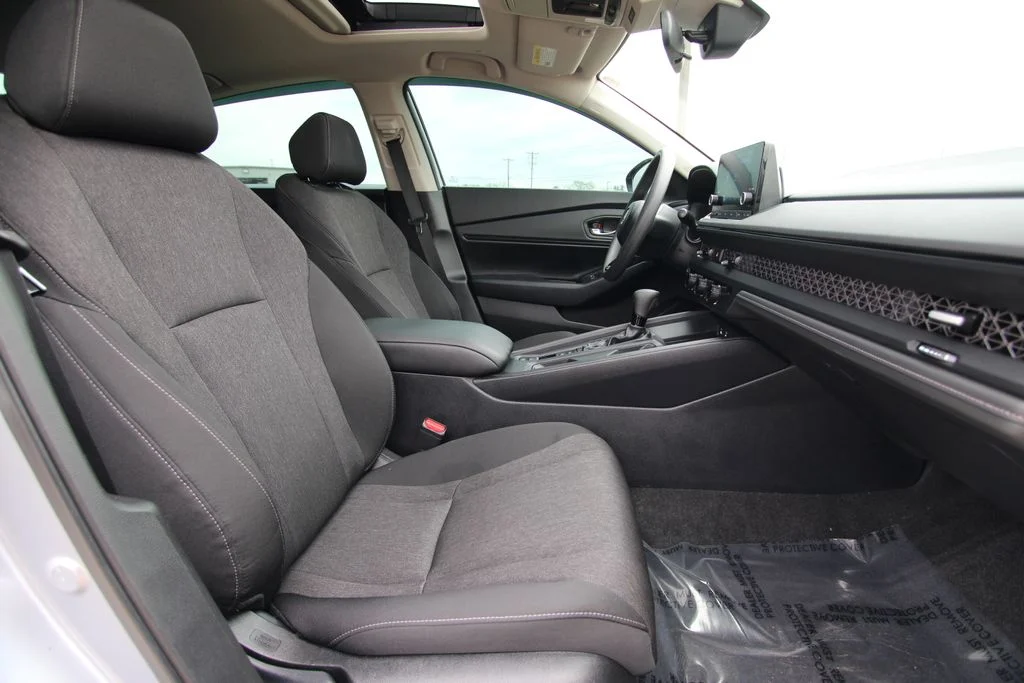 Used 2024 Solar Silver Metallic Honda EX image 8
