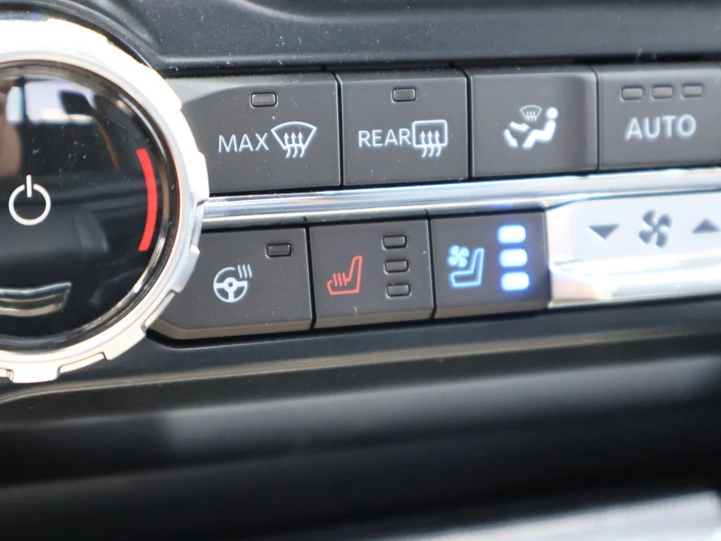 New 2026 Agate Black Metallic Ford Tremor® image 35