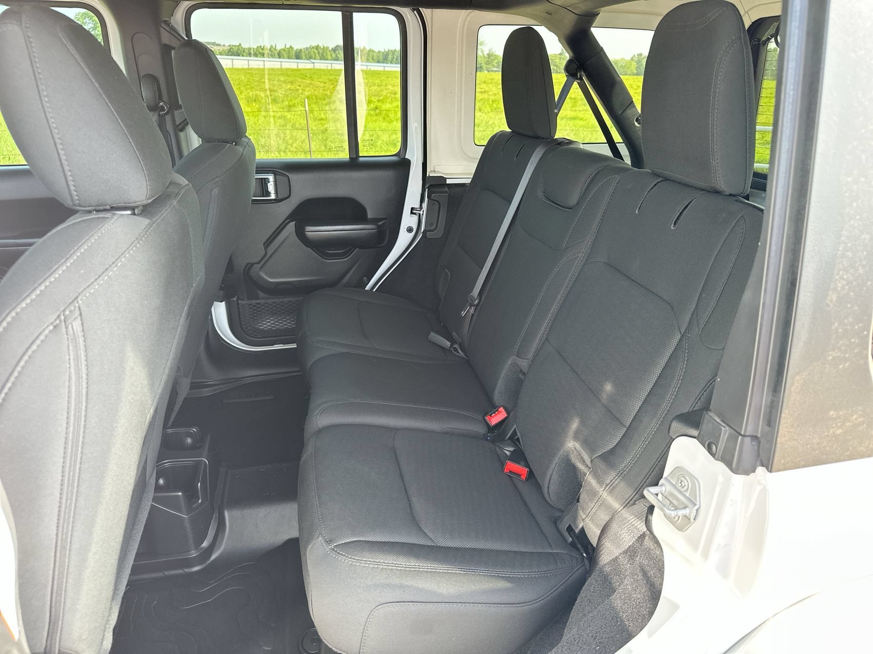 Used 2020 Bright White Clearcoat Jeep Sport S image 19