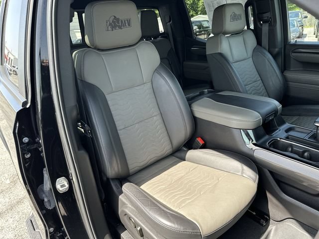 Used 2024 Black Chevrolet ZR2 image 27