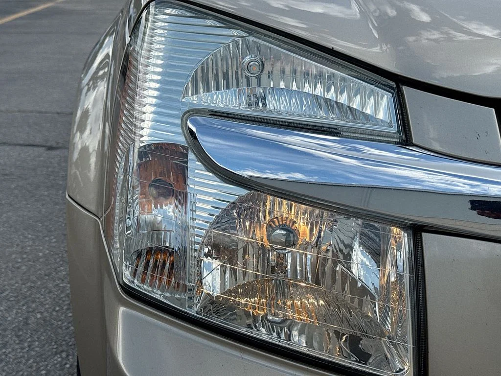 Used 2008 Beige Chevrolet LT image 36