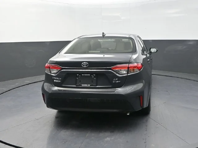 Used 2026  Toyota LE image 7
