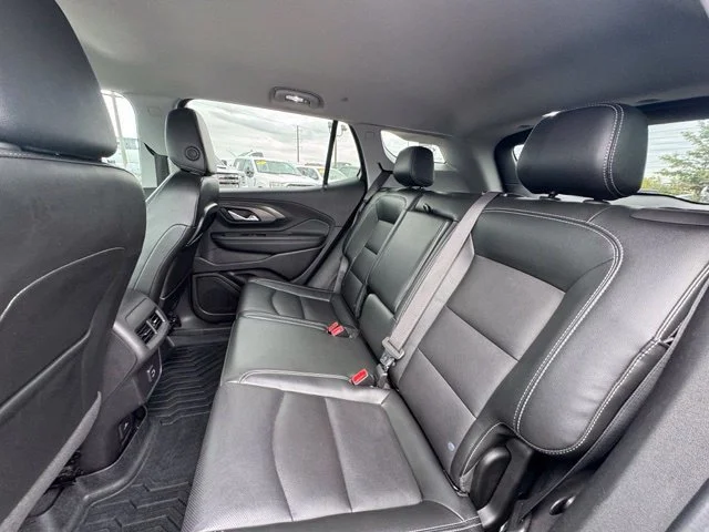 Certified Used 2024 Sterling Metallic GMC SLT image 21