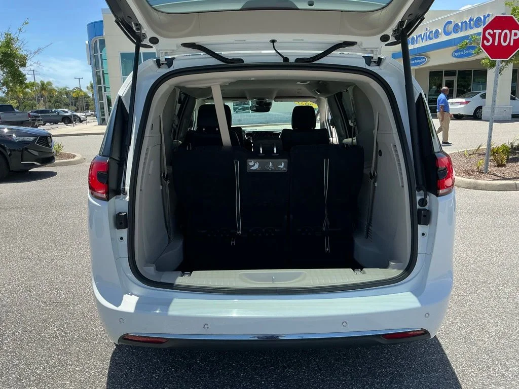 Used 2021 White Chrysler Touring L image 23