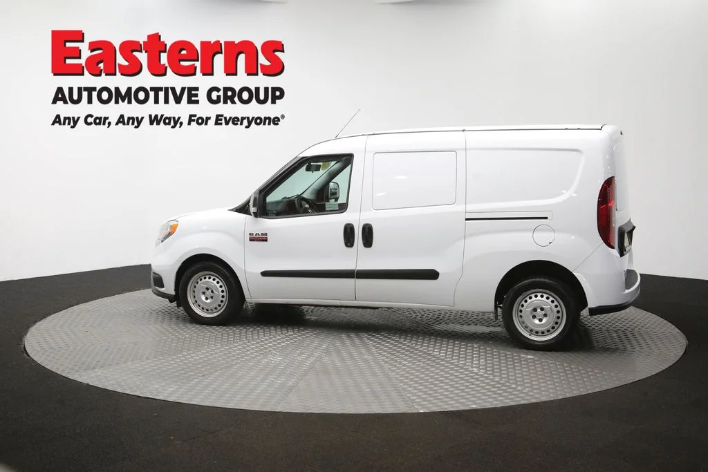 Used 2022 White Ram Base image 59