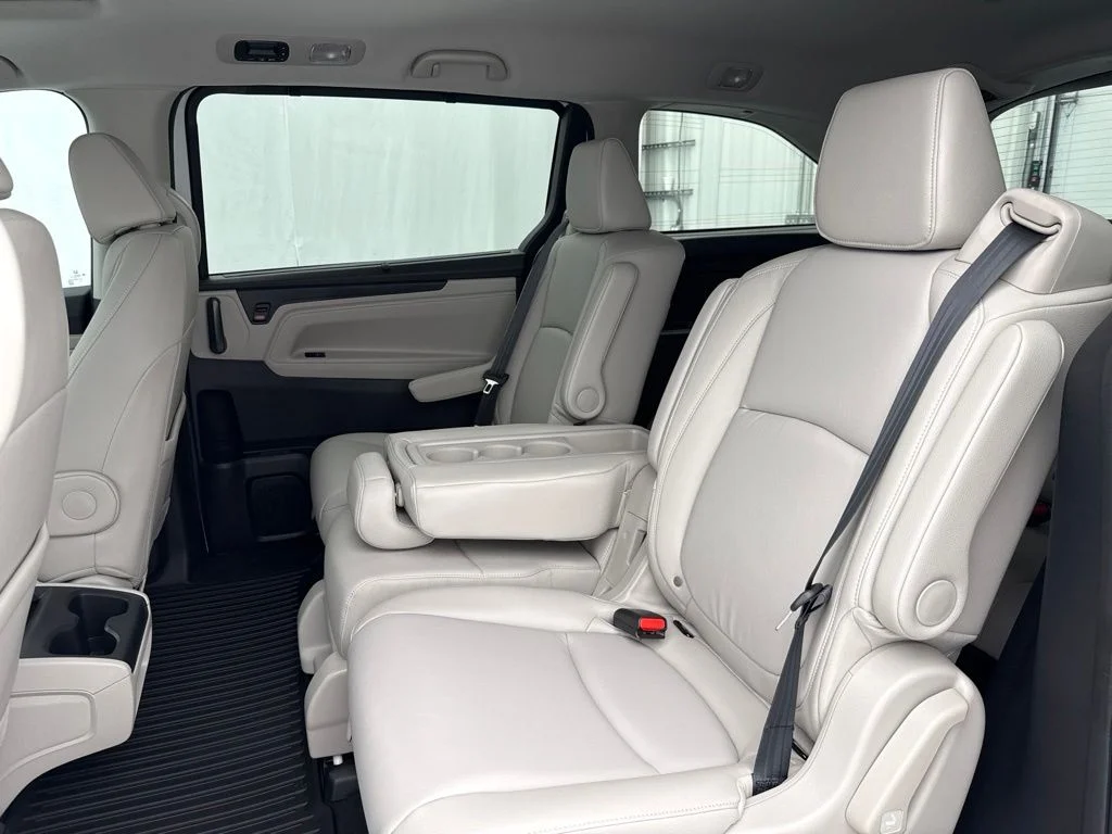 New 2026 Platinum White Pearl Honda EX-L image 15