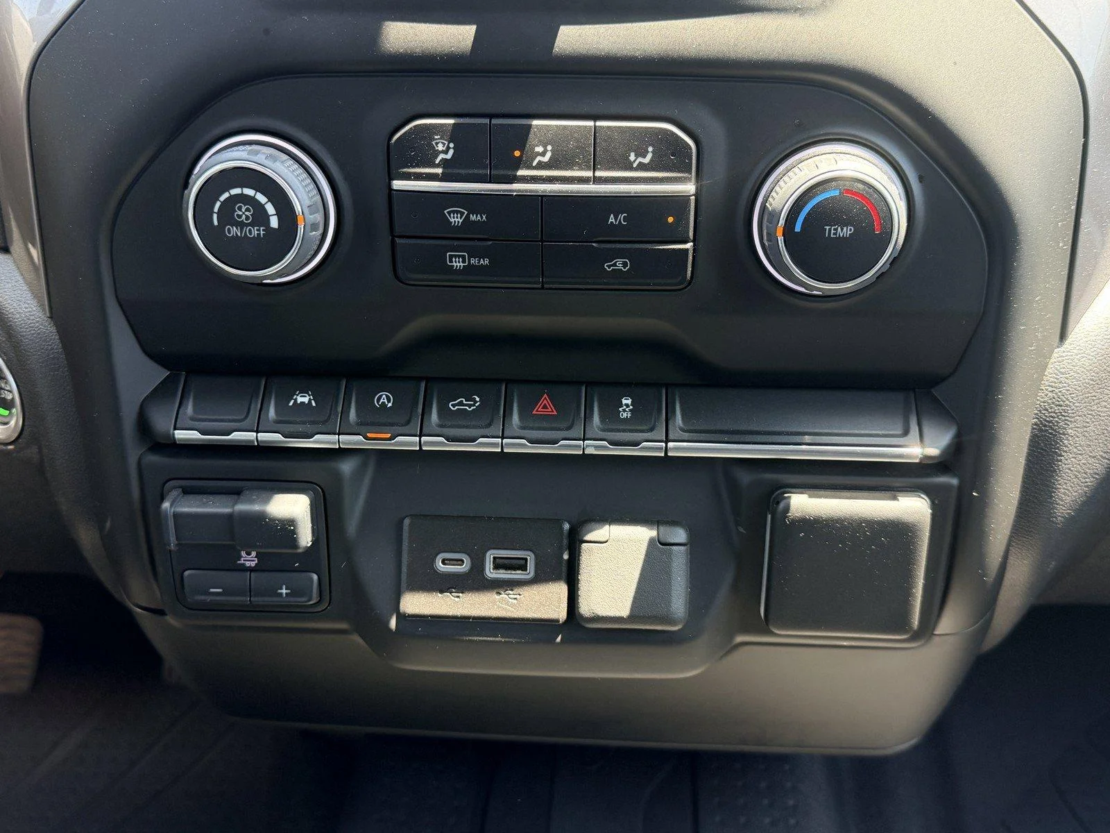 Used 2023 Glacier Blue Metallic Chevrolet Custom image 20