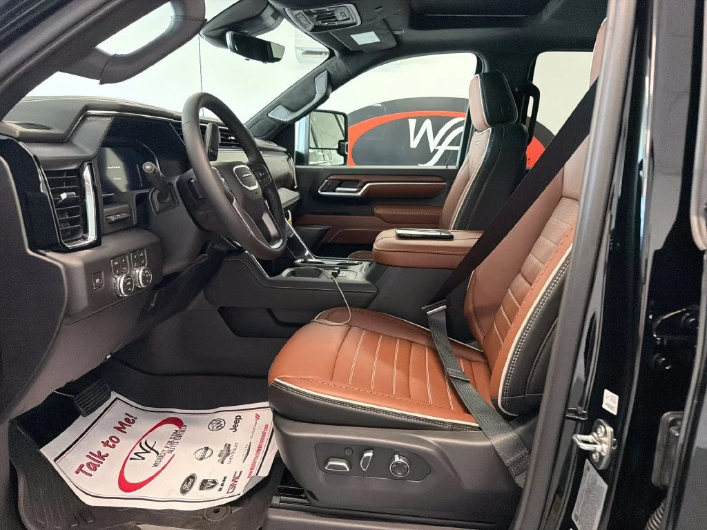 New 2026 Onyx Black GMC Denali Ultimate image 9