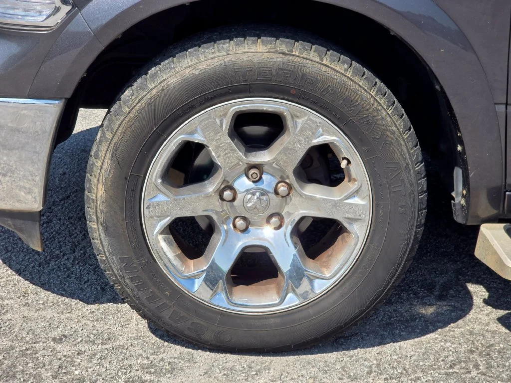 Used 2015 Gray Ram Laramie image 10