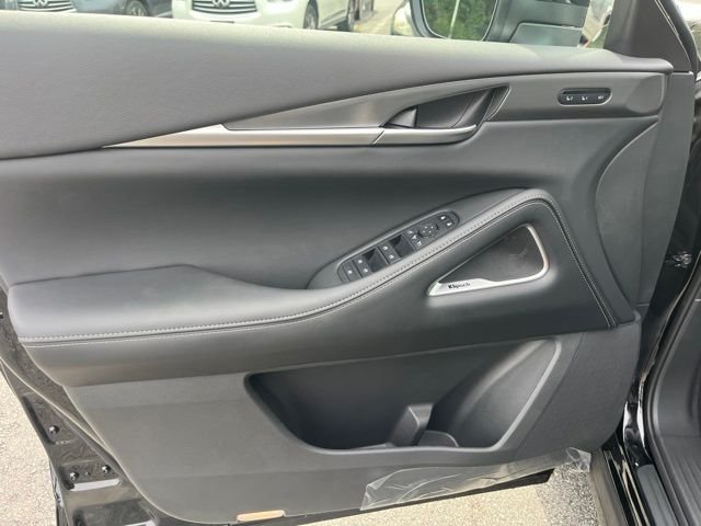 New 2027 MINERAL BLACK INFINITI Luxe AWD image 10