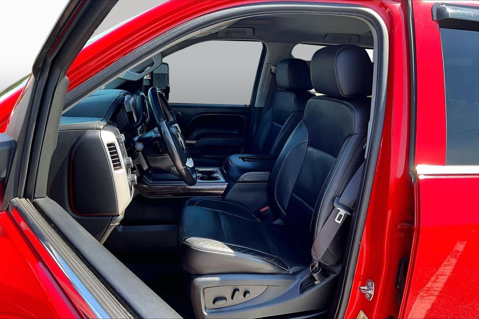 Used 2016 Cardinal Red GMC SLT image 8