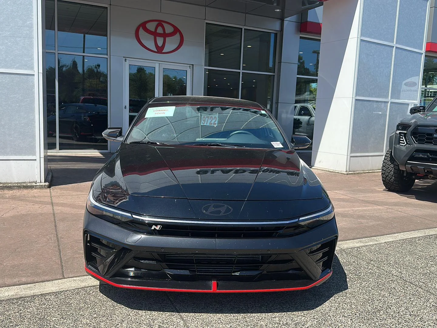 Used 2025 Abyss Black Hyundai BASE image 7