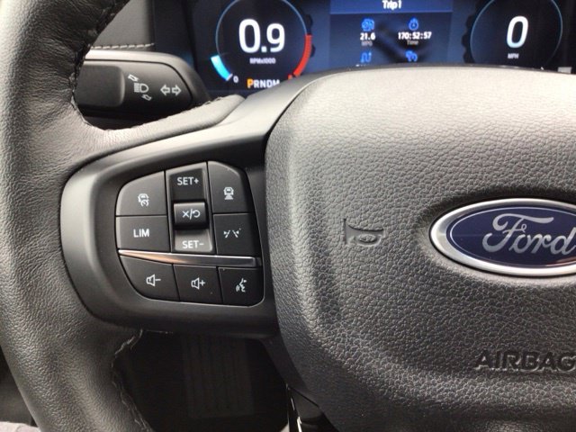 Certified Used 2025 Carbonized Gray Metallic Ford Lariat image 14