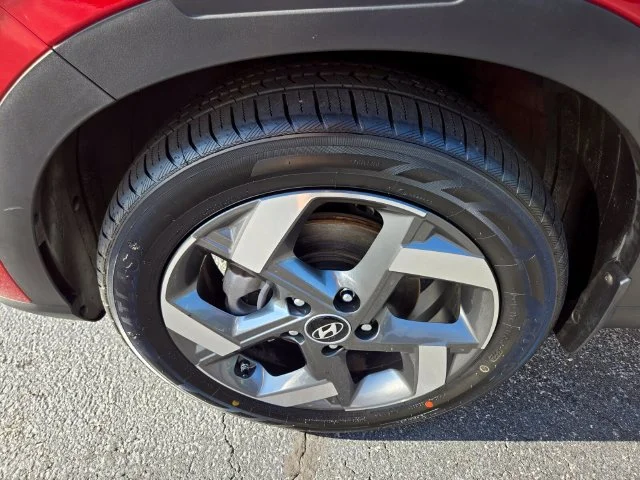 Used 2022 Red Hyundai SEL image 24