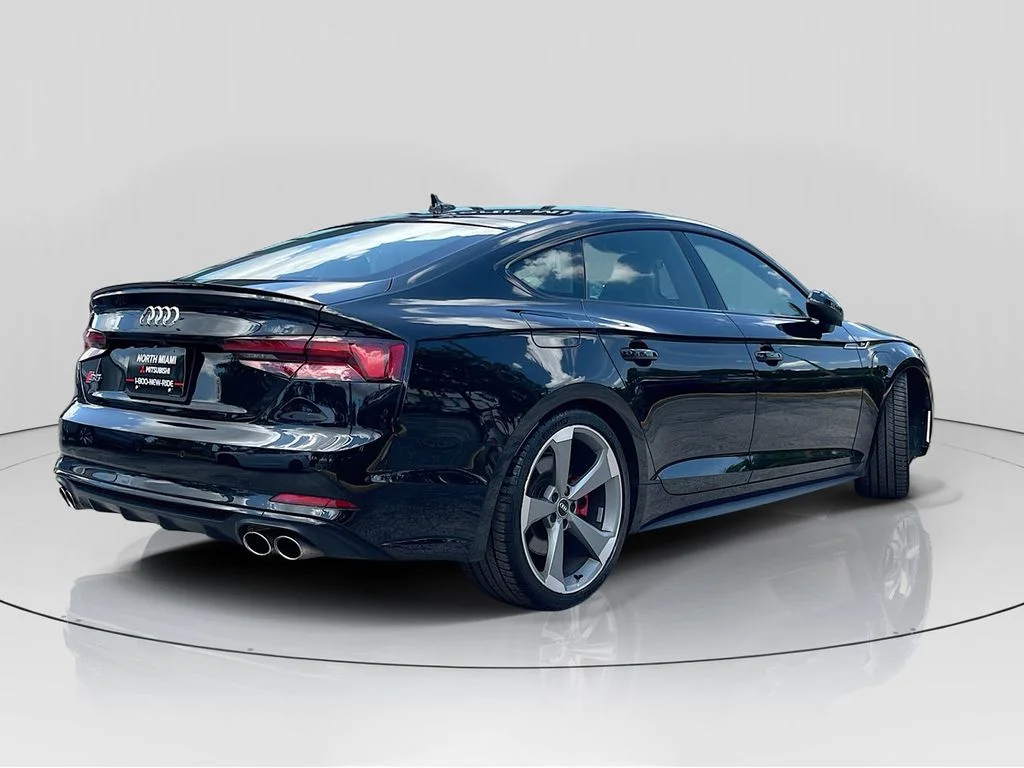Used 2019 Black Audi Premium Plus image 7