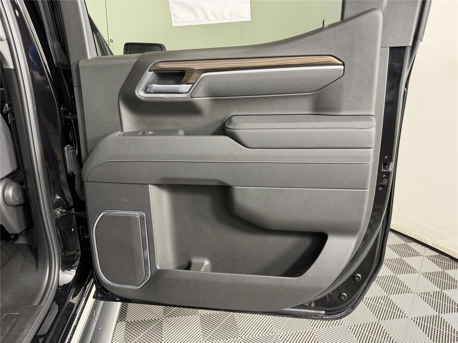 2025 Chevrolet Silverado 1500 RST - Photo 13