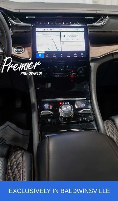 Used 2025 Black Jeep Summit image 18