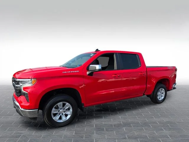 Used 2025 Red Chevrolet LT image 3