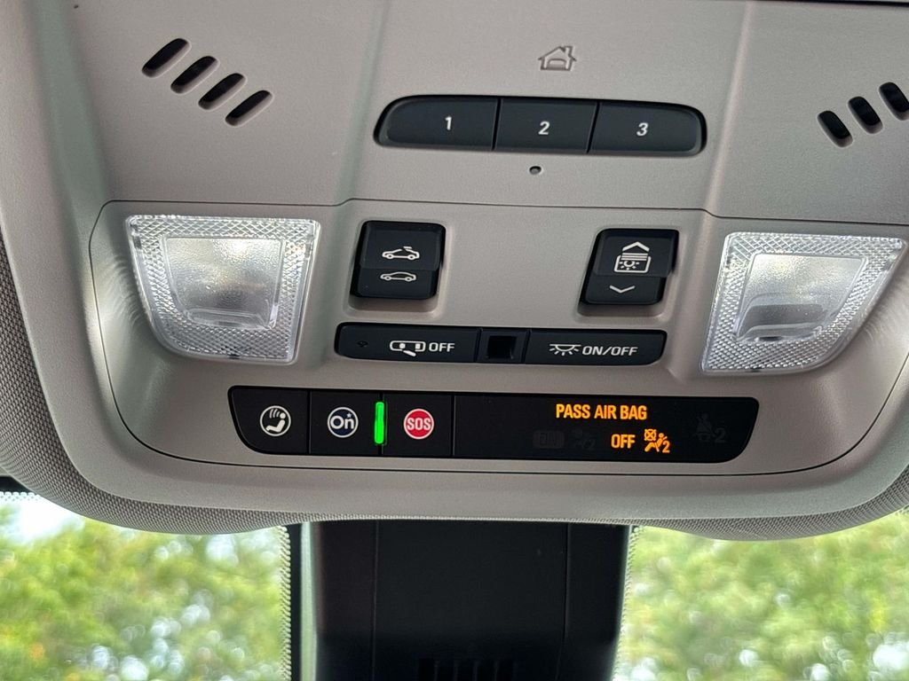 Used 2023 Silver GMC AT4 image 31