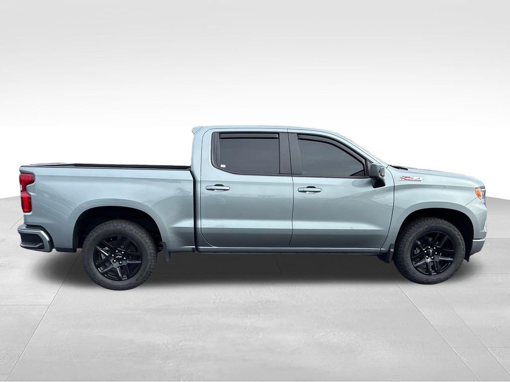 Used 2025 Gray Chevrolet RST image 6