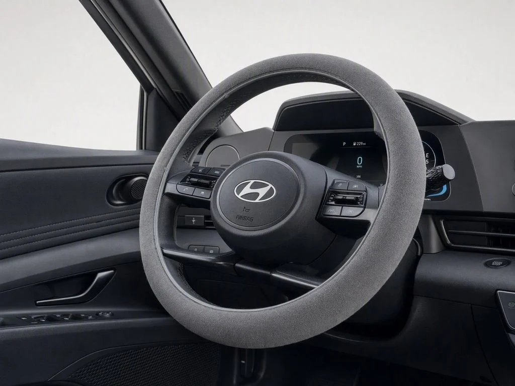 Used 2025 Red Hyundai SEL Sport image 20