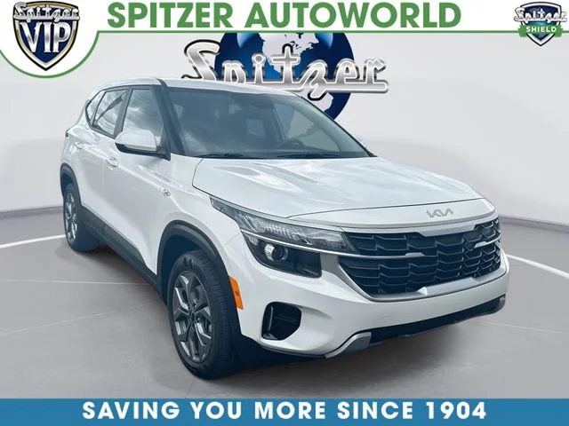 Used 2024 White Kia LX image 1