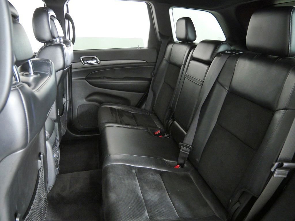 Used 2017 Red Jeep Altitude image 29