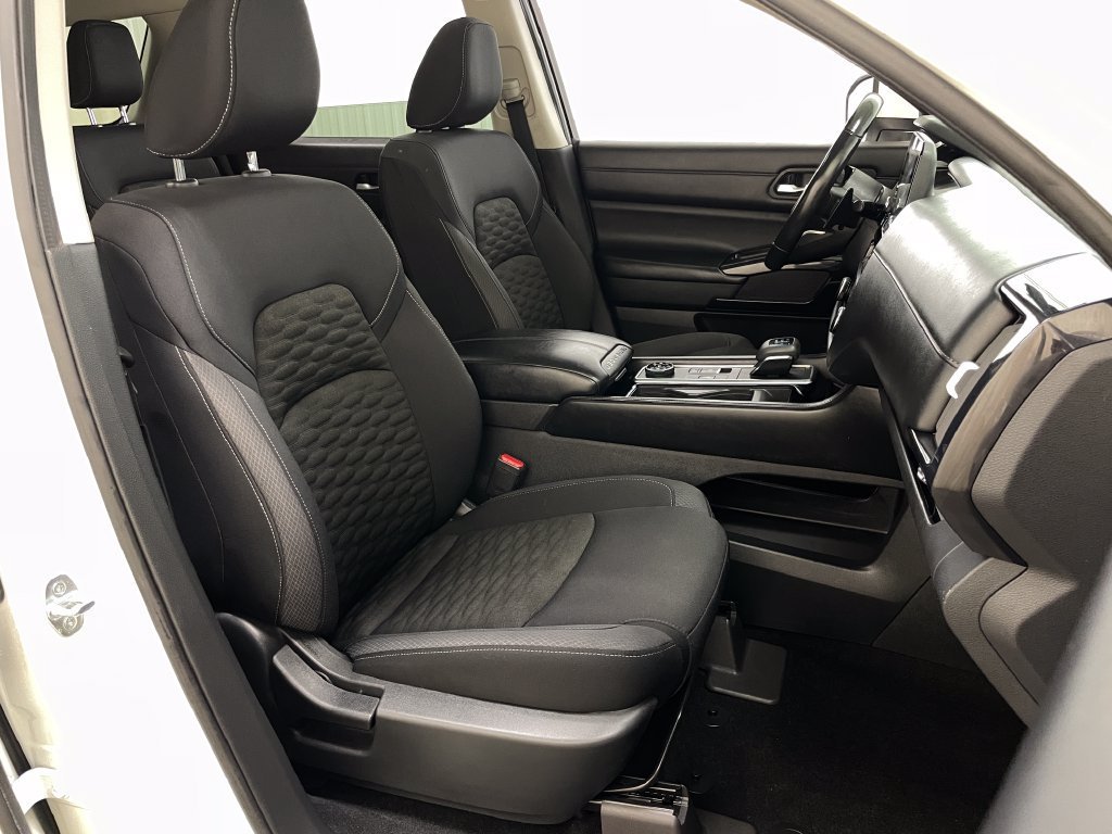2022 Nissan Pathfinder SV - Photo 40