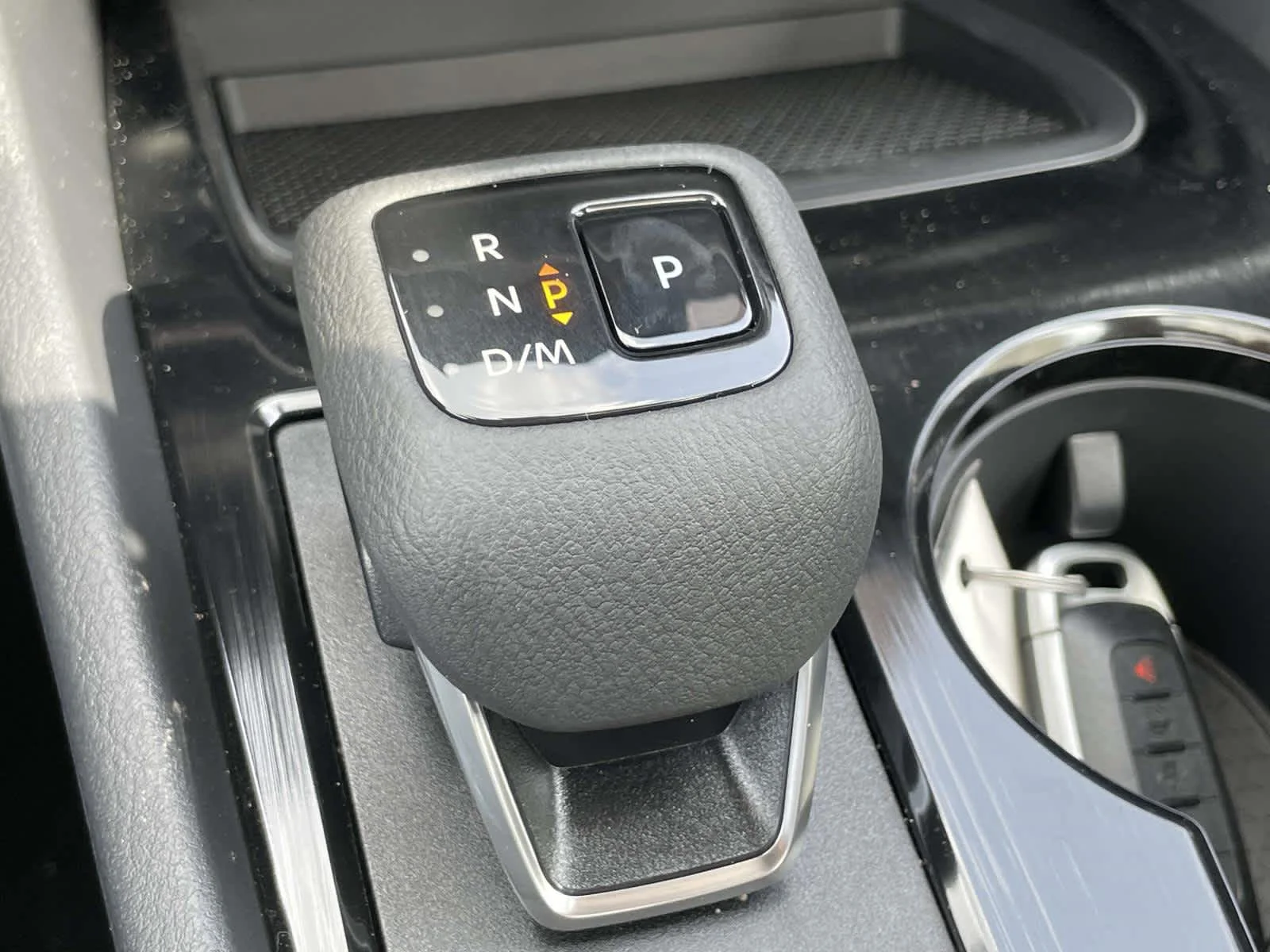 New 2026 Everest White Pearl Tricoat Nissan Dark Armor image 28