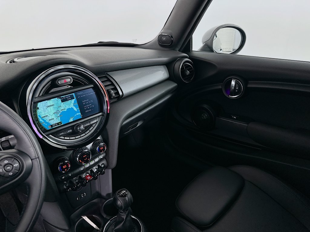 Used 2016 Black MINI Base image 24