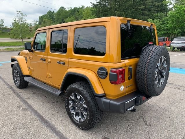 New 2026 Goldilocks Exterior Paint Jeep Sahara image 3
