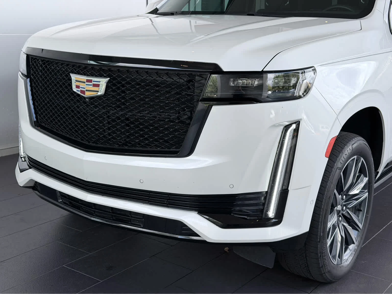 Certified Used 2024 Crystal White Tricoat Cadillac Sport image 8